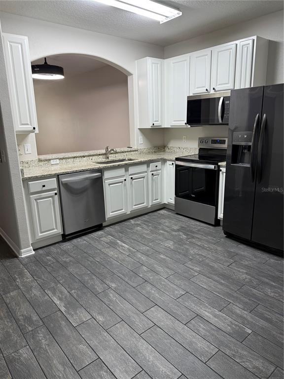 Building Photo - 30316 Elderwood Dr