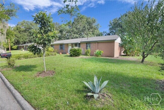 Building Photo - 2222 Bacon Park Dr