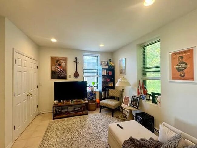 Foto del edificio - 520 Undercliff Ave