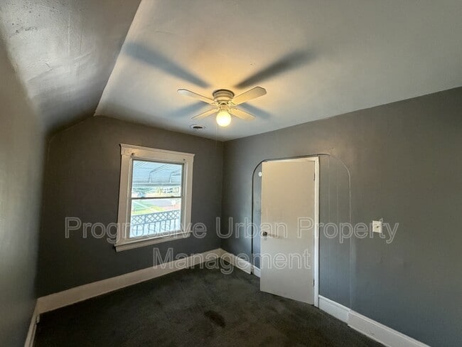 Building Photo - 4218 Denison Ave