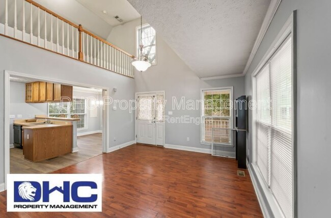 Photo - 1352 Elizabeth Ln House