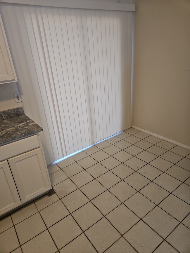 Foto del edificio - 4023 Woodfern Dr