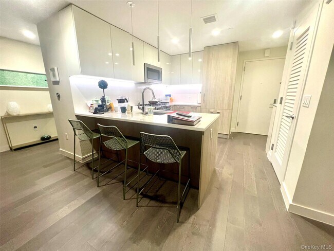 Foto del edificio - 131-03-131-40 40th Rd