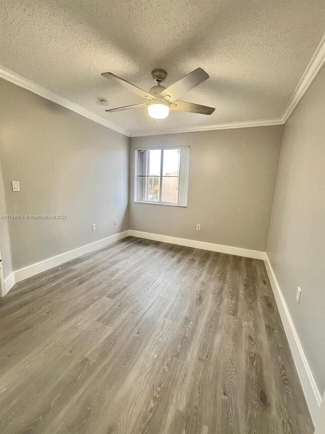 Building Photo - 15711 SW 137th Ave