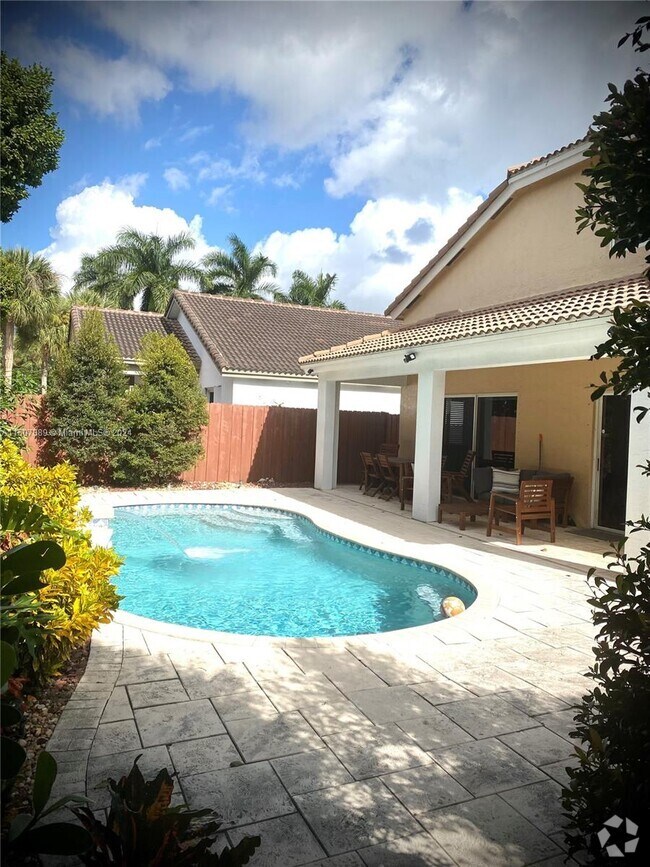 Doral Landings East Houses for Rent Doral, FL 4 Homes