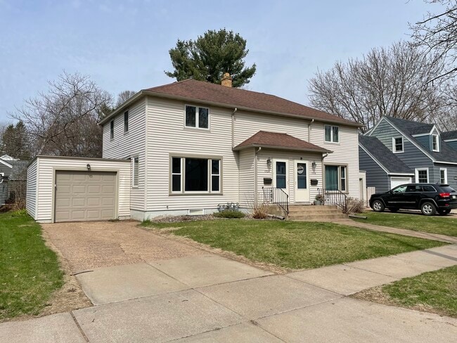 1328 Rust Street - 1328 Rust St