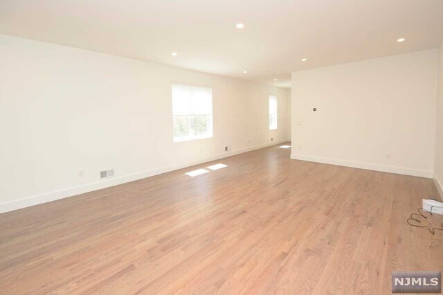 Foto del edificio - 178 Tenafly Rd