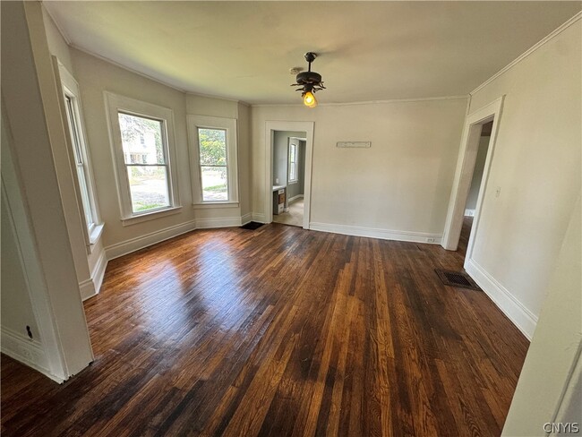 Building Photo - 2401 Midland Ave
