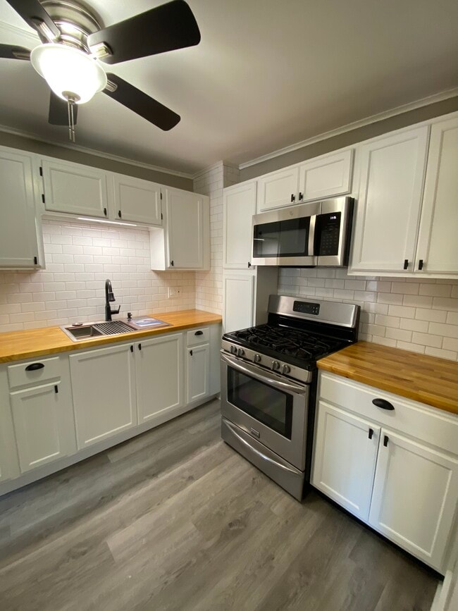 Foto del edificio - 1806-1812 4th St