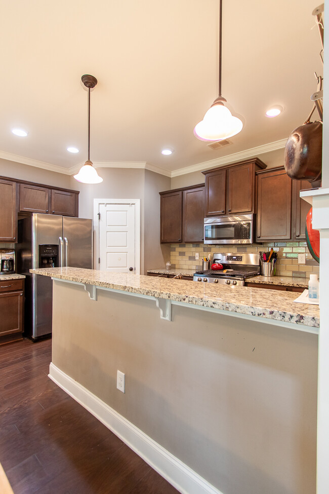 Building Photo - 2237 Redtail Ln