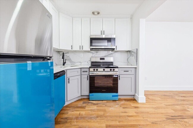 Foto del edificio - 218-36 133rd Rd