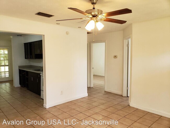 2 br, 1 bath House - 6061 Longchamp Dr - photo'