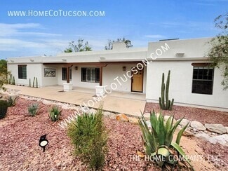 Building Photo - 1005 W Los Altos Rd