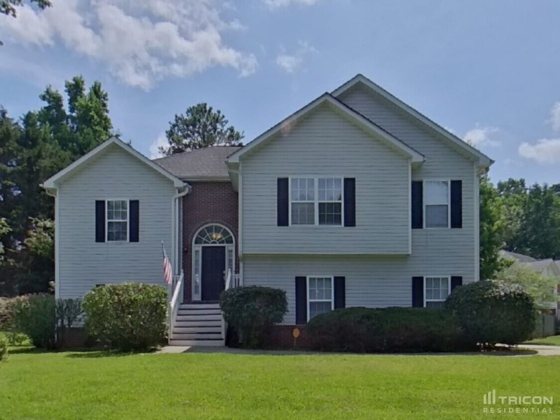 Primary Photo - 3555 Newberry Lane Douglasville GA