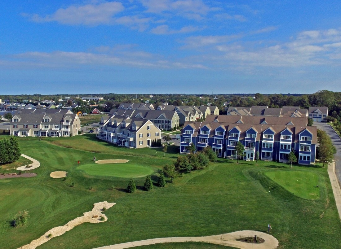 Heritage Village - 18865 Bethpage Dr