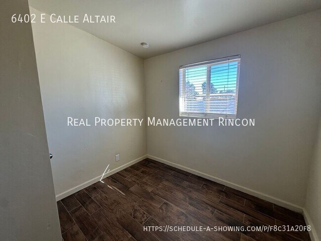 Building Photo - 6402 E Calle Altair