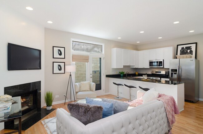 Foto del edificio - 1547 W George St