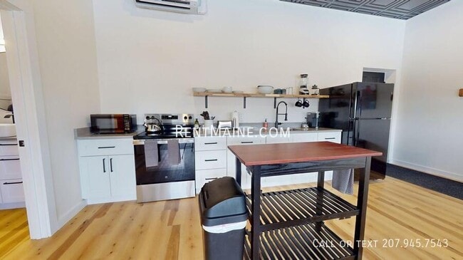 Building Photo - 113 N Lancey St