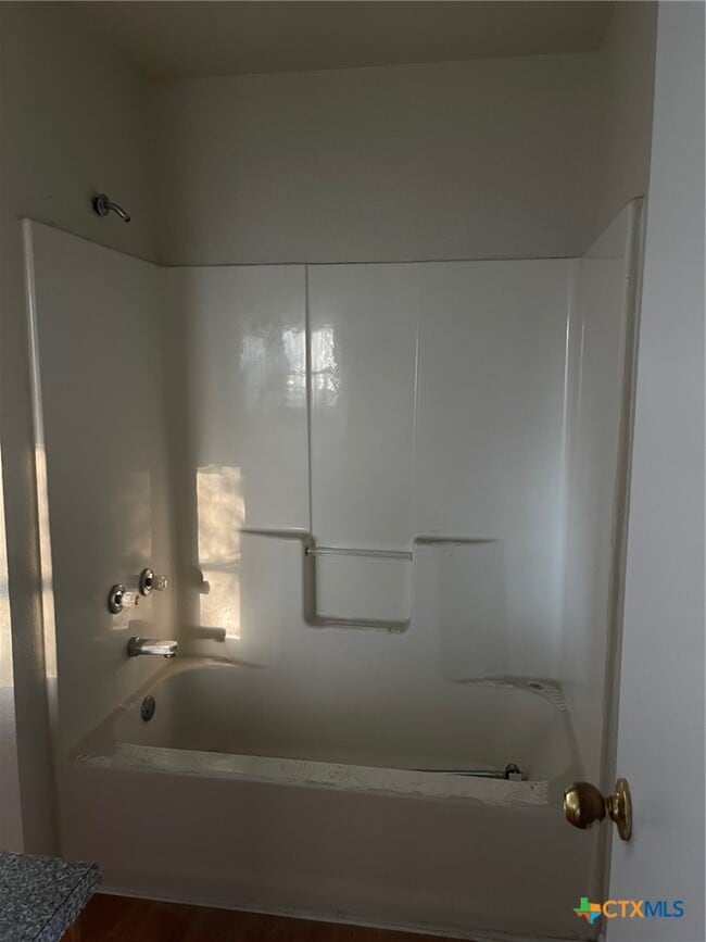 Building Photo - 2301 Timberline Dr