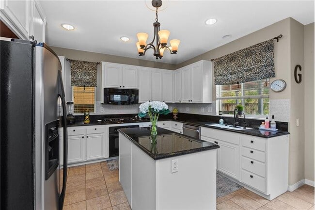 Building Photo - 930 Prism Dr