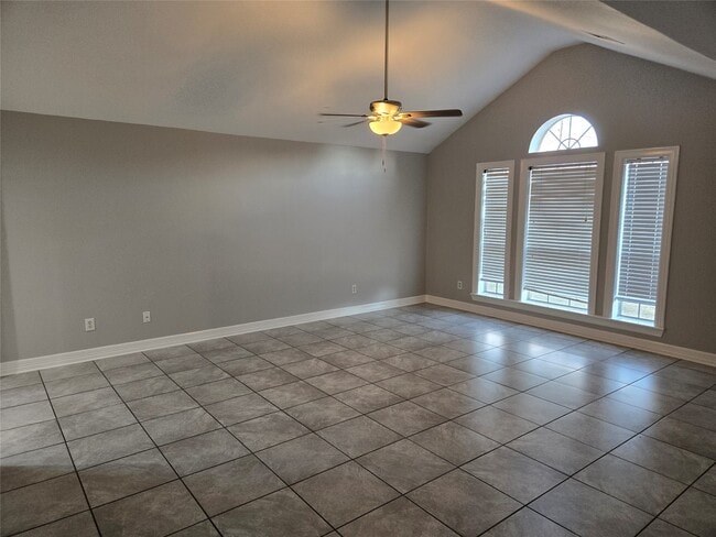 Building Photo - 24202 Bar Kay Ln