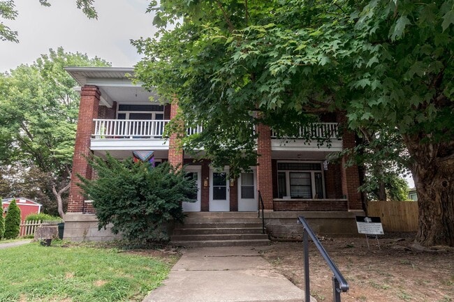 Photo - 145 N Keats Ave Apartment