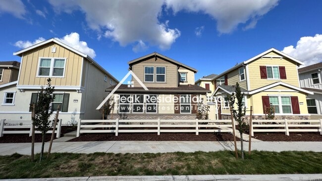 Building Photo - Brand New Citrus Heights 4bd/3ba Home with 2 Car Garage