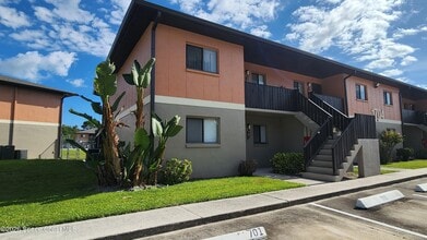 Building Photo - 1704 University Ln