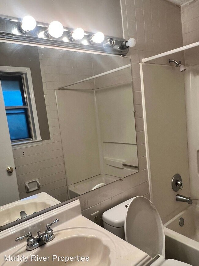 Foto del edificio - 3 br, 1 bath House - 8652 Kinard Cove