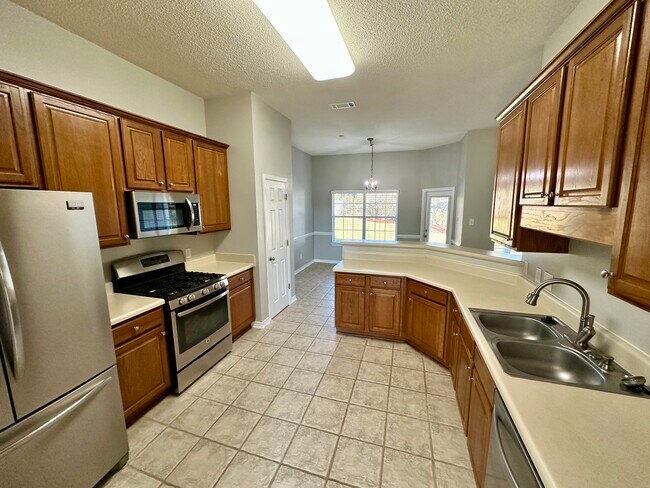 Foto del edificio - 27094 Stratford Glen Dr