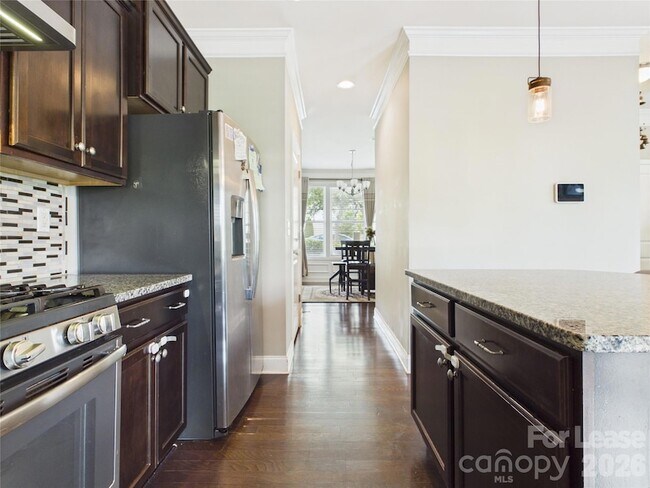 Foto del edificio - 11060 Hat Creek Ln