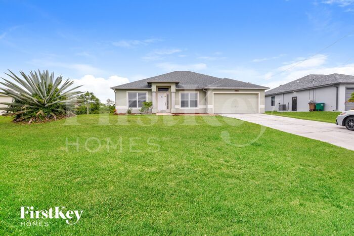 Foto principal - 4105 NE 10th Ave