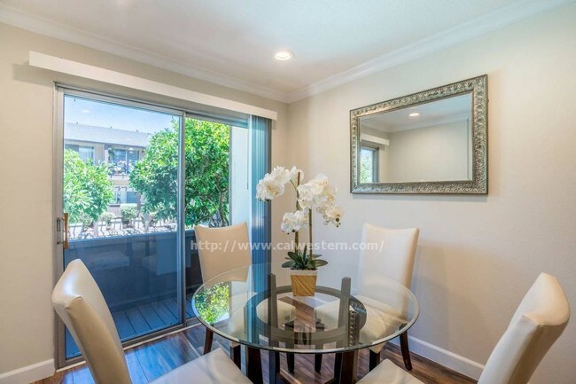 Foto del edificio - 1538 Maurice Ln