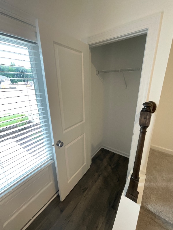 Foto del edificio - 8714 Wardle Ct