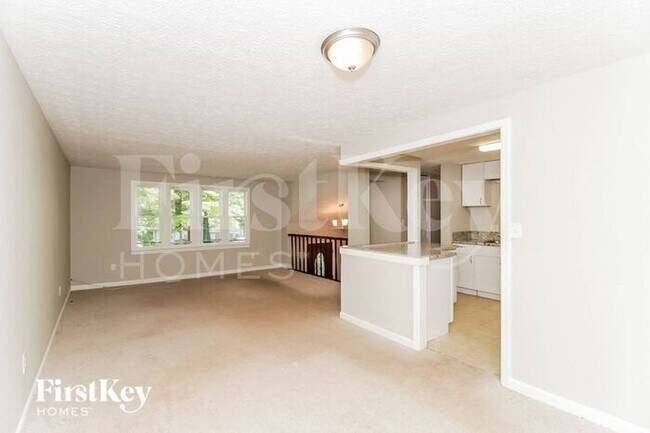 Building Photo - 330 Hembree Forest Cir