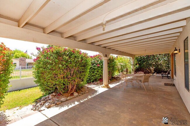 Foto del edificio - 4296 W County 15th St