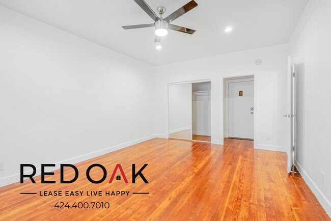 Foto del edificio - 1818 Whitley Ave