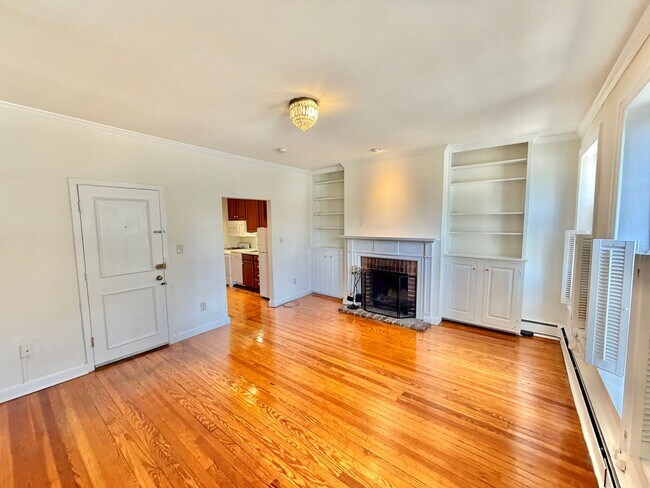 Foto del edificio - 329 C St SE