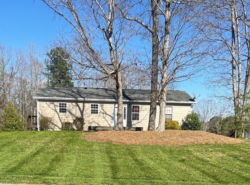 Primary Photo - Ranch with Basement for Rent