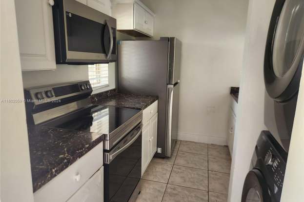 Foto del edificio - 9962 Twin Lakes Dr