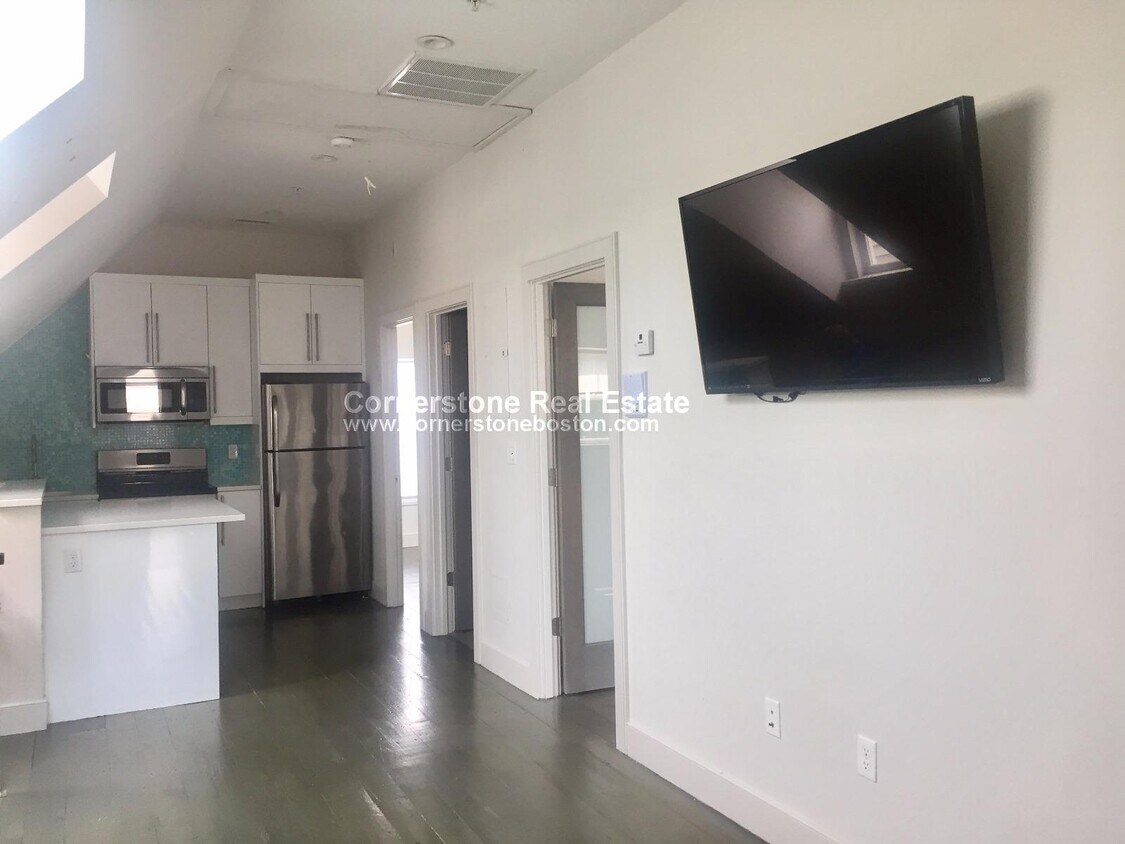 Foto principal - 24 Washburn St