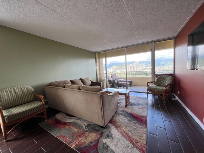 Foto del edificio - 2BD/2BA/2PKG. Furnished, Waikiki, Views, B...