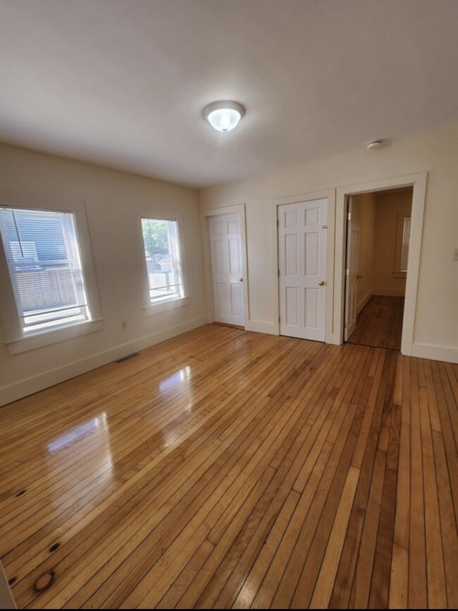 Living Room - 85 Carroll St