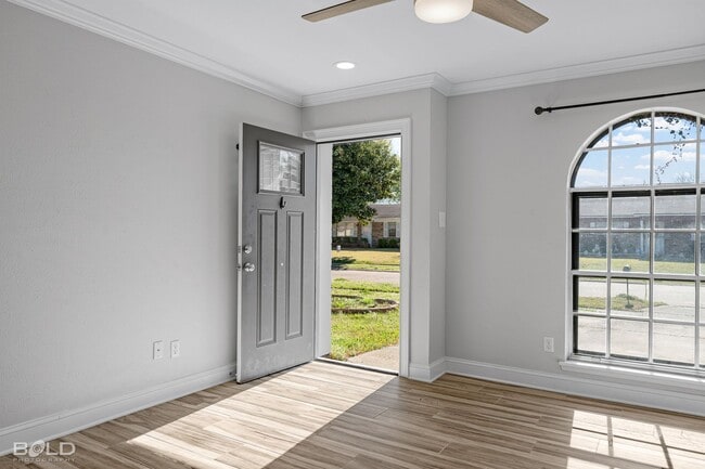 Foto del edificio - 1419 Teekell St