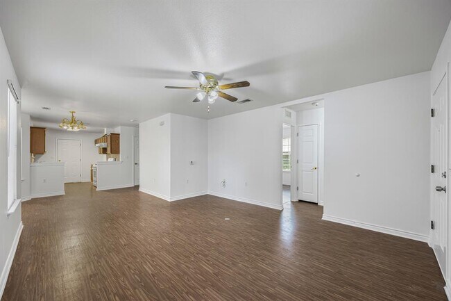 Building Photo - 6109 Club Terrace