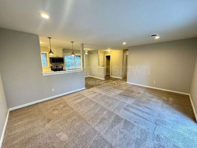 Foto del edificio - 435 SW Devon Ln