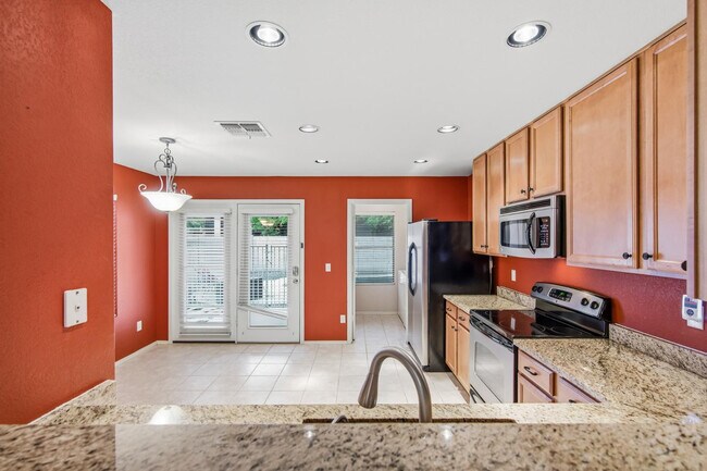 Foto del edificio - 8438 E Keats Ave