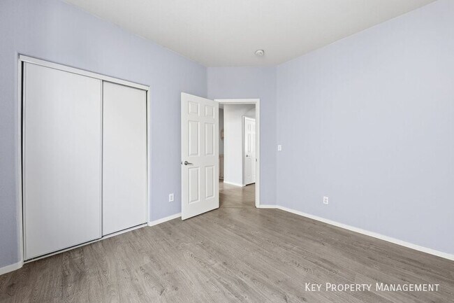 Foto del edificio - 9124 Falling Acorn Ct