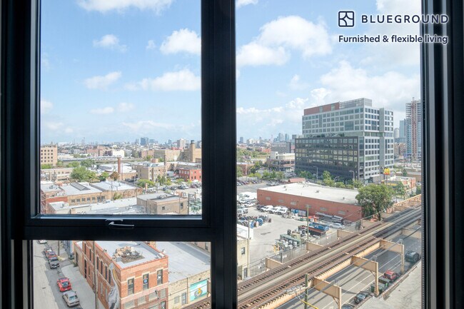 Building Photo - 1454 W Randolph St