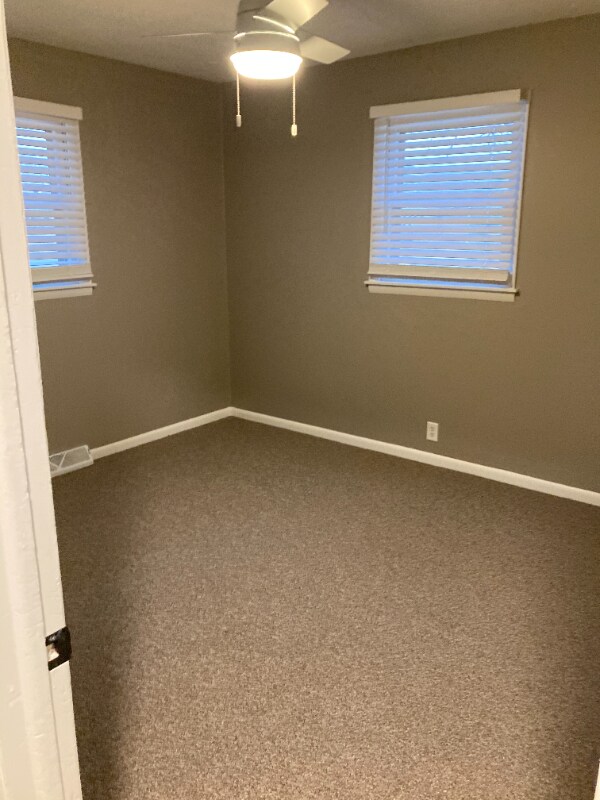 673 S 3rd St, Salina, KS 67401 Apartment for Rent in Salina, KS
